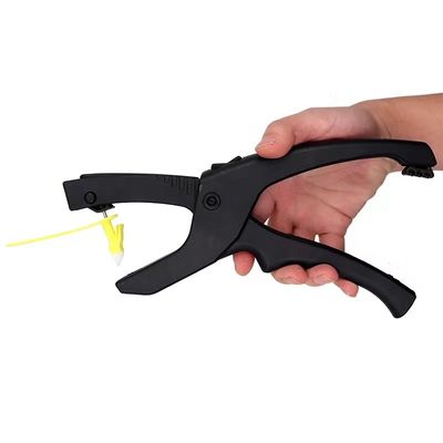One Piece Cattle Identification Tag Applicator Wave shaped handle