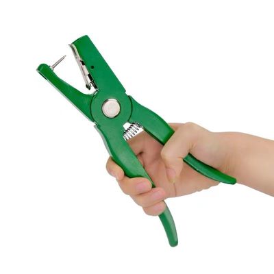 Green Goat Sheep Cattle Ear Marking Pliers Alloy Steel Anti Rust