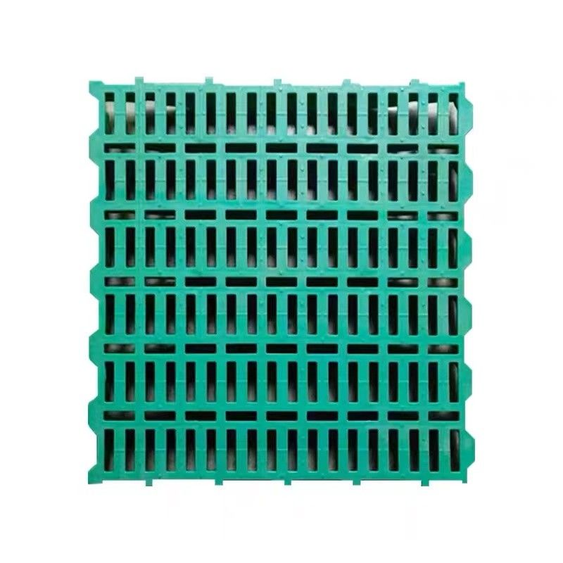Durable Plastic Slatted Floor 300kg Bearing Easy Installation 15-20 Years Service Life
